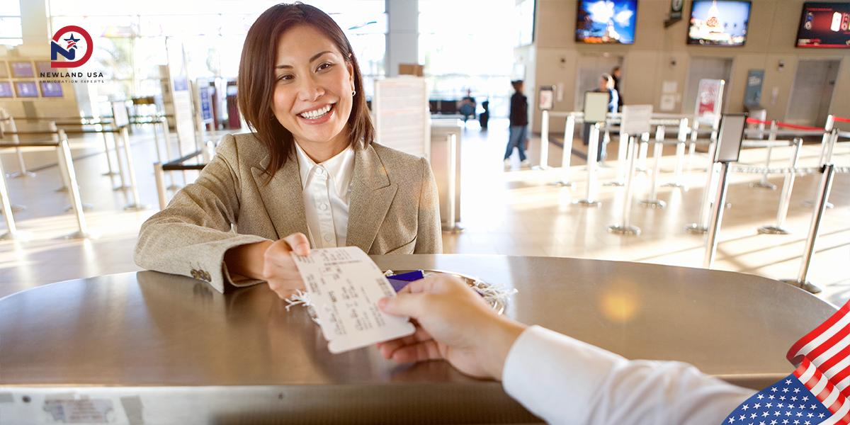 Nhà đầu tư EB5 có thể rời khỏi Mỹ khi hồ sơ đang chờ xử lý không?