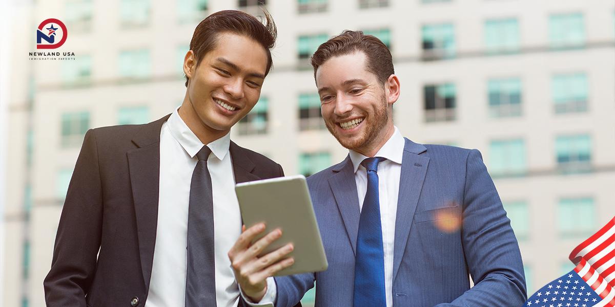 Nhà đầu tư EB5 có thể rời khỏi Mỹ khi hồ sơ đang chờ xử lý không?