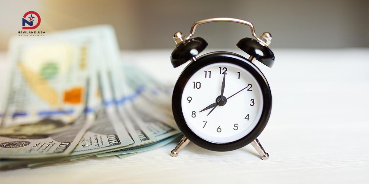 Cách tính lương làm thêm giờ tại Mỹ 2026 - Quy định Overtime Pay mới nhất người mới định cư Mỹ cần biết