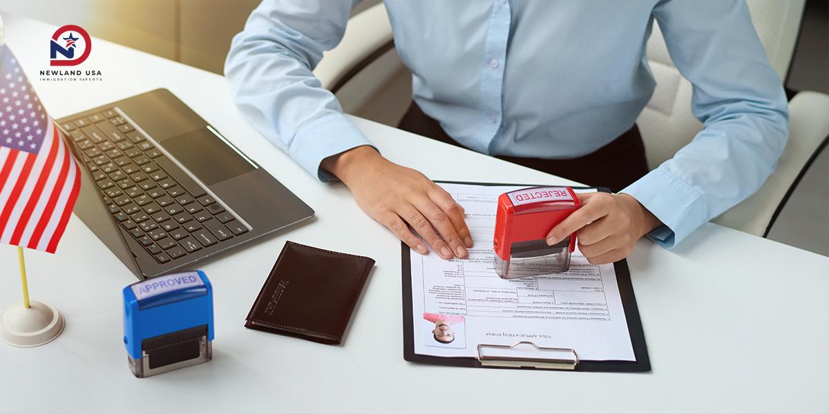 Concurrent Filing EB3: Điều kiện & thời điểm nộp I-485 song song I-140